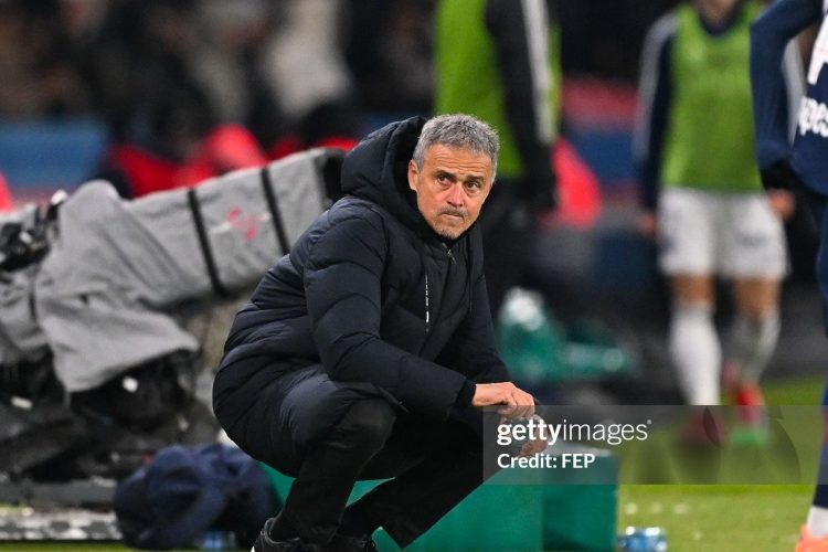 HLV Enrique gây sốc cho PSG